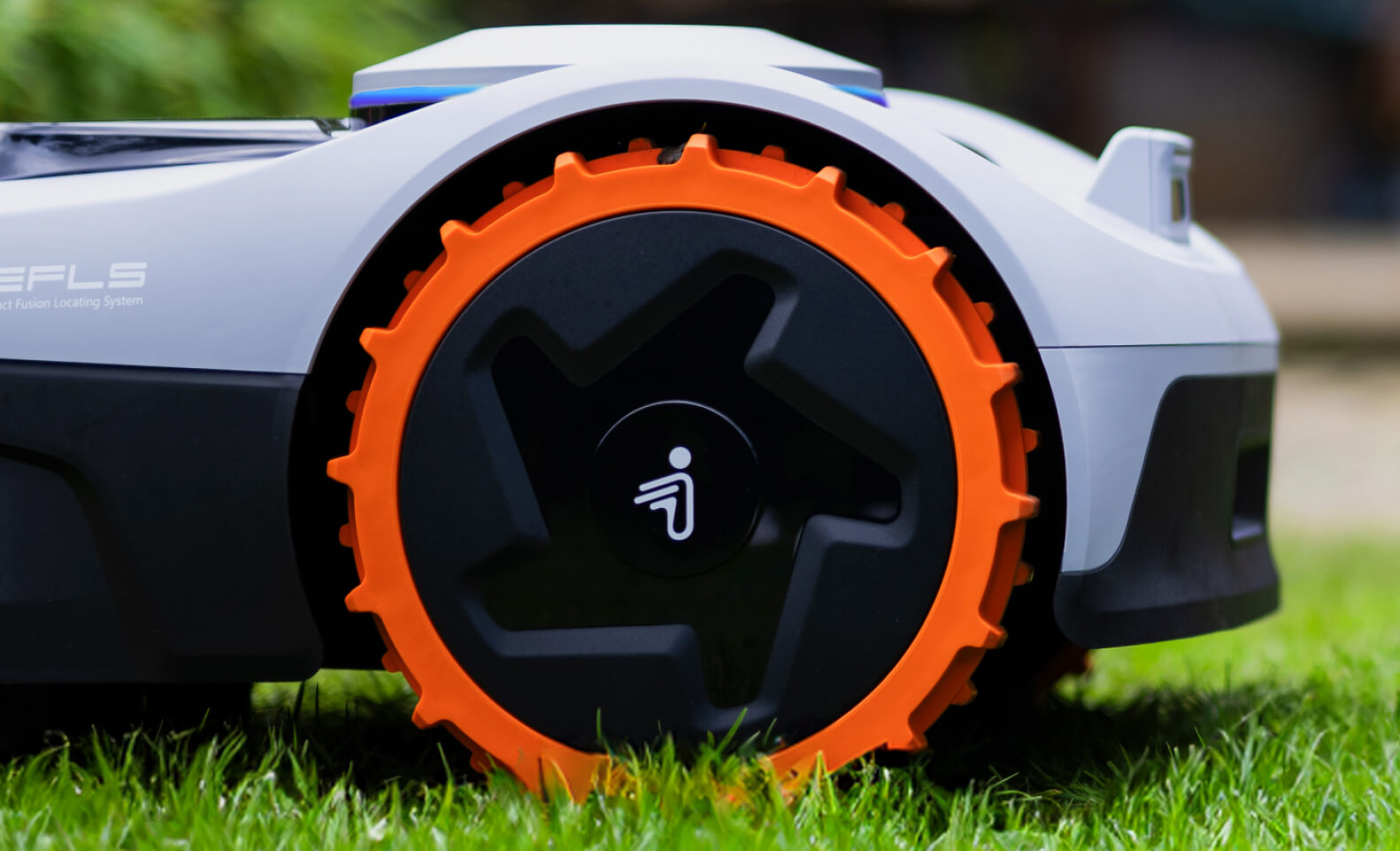 Segway Navimow i110N robot lawn mower.