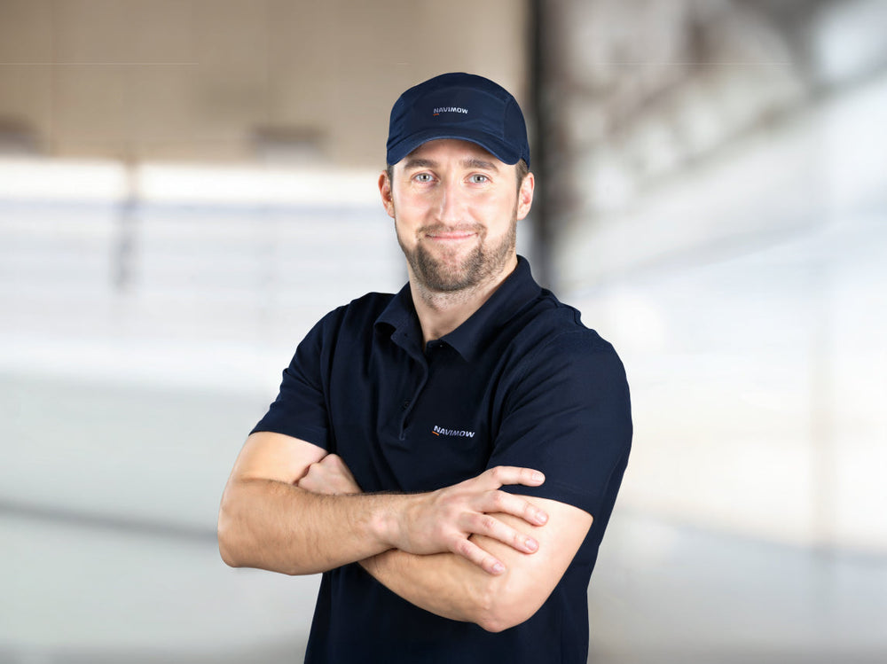 Navimow i105E robot lawn mower